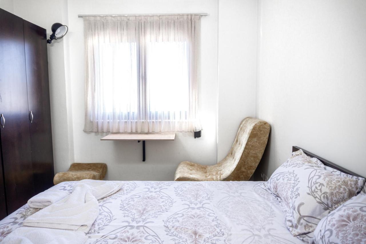 City Center Two Private Bedrooms Near Scanderbeg Square On Shared Apartment Tirana Buitenkant foto